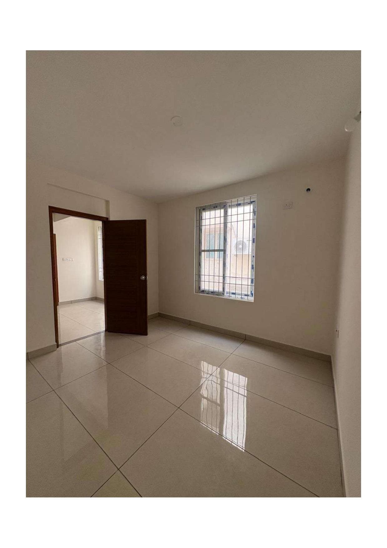 Bedroom (110 sq.ft)
