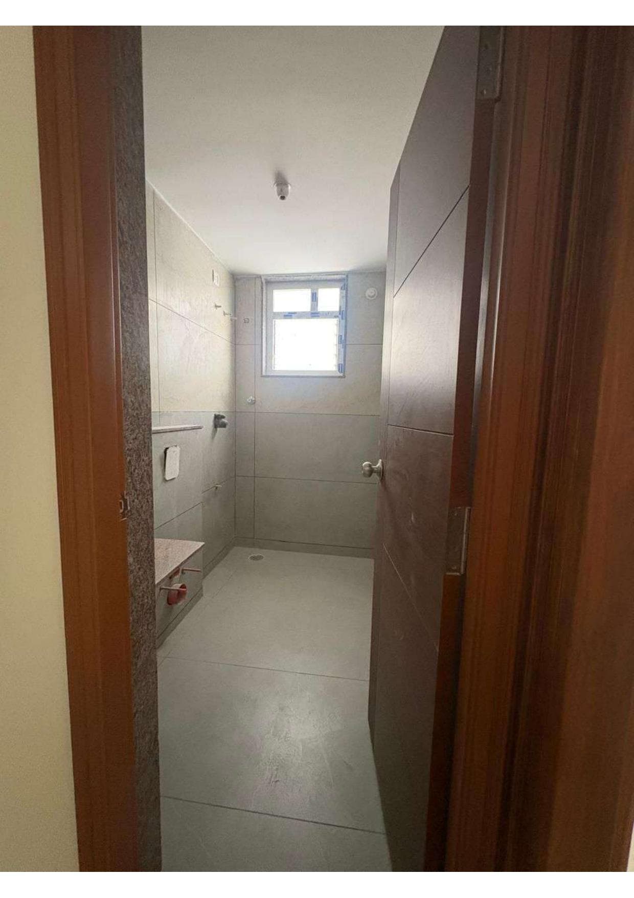 Attached Master Bathroom